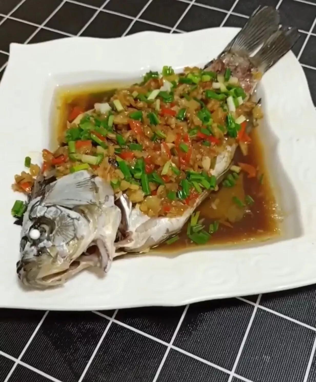 美食剁椒鱼的做法大全,做剁椒鱼剁椒酱直接用行不