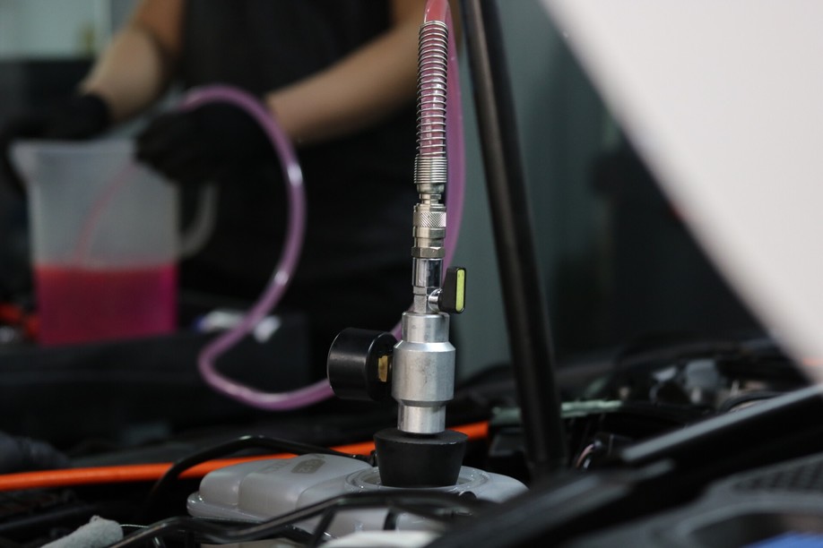 怪兽修车老车翻新视频,怪兽修车老车翻新天津