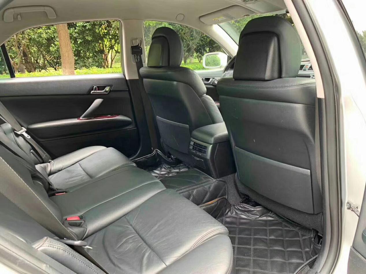 开了四年的丰田锐志值多少钱,开了10年的锐志卖多少钱