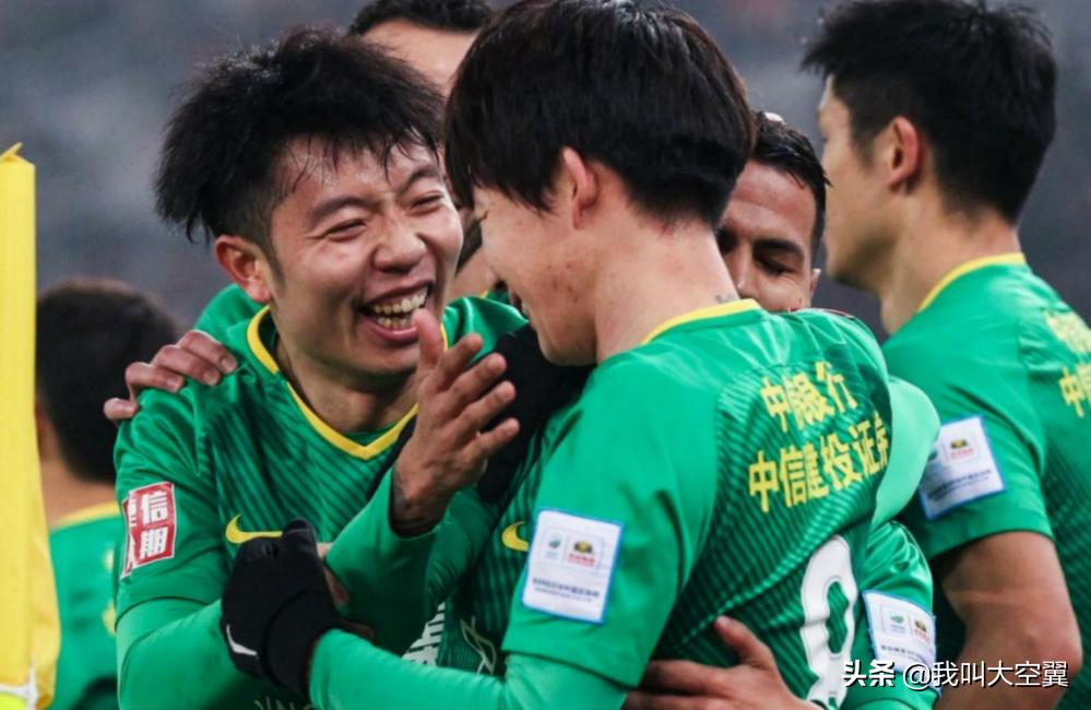 传控遇上密集防守,传控体系让对手碰不到球