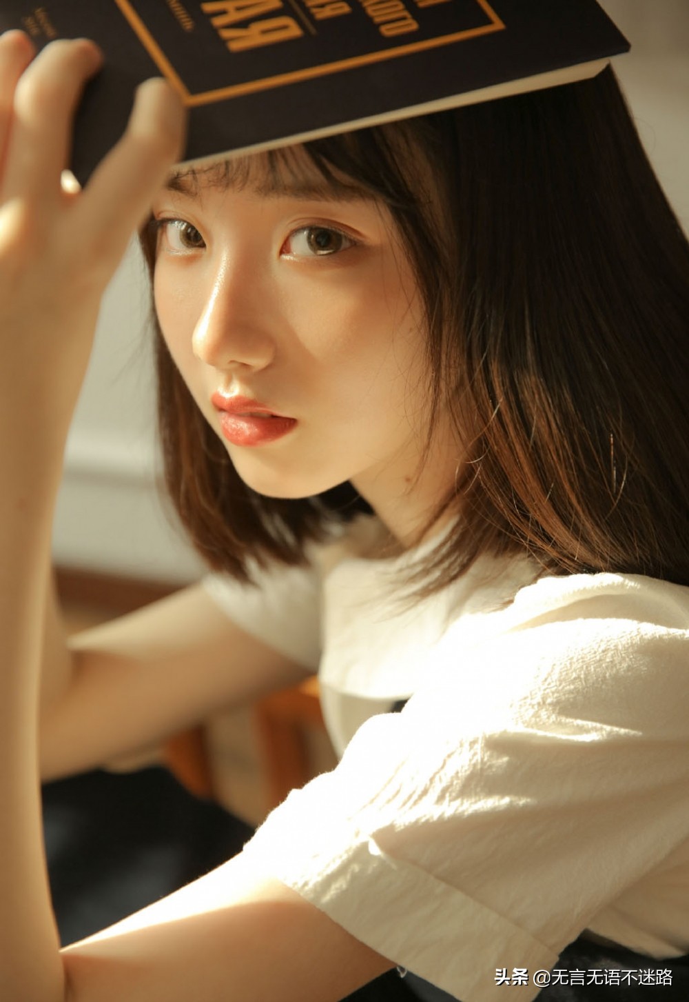 青春靓丽的大学校花,清纯秀气的女孩