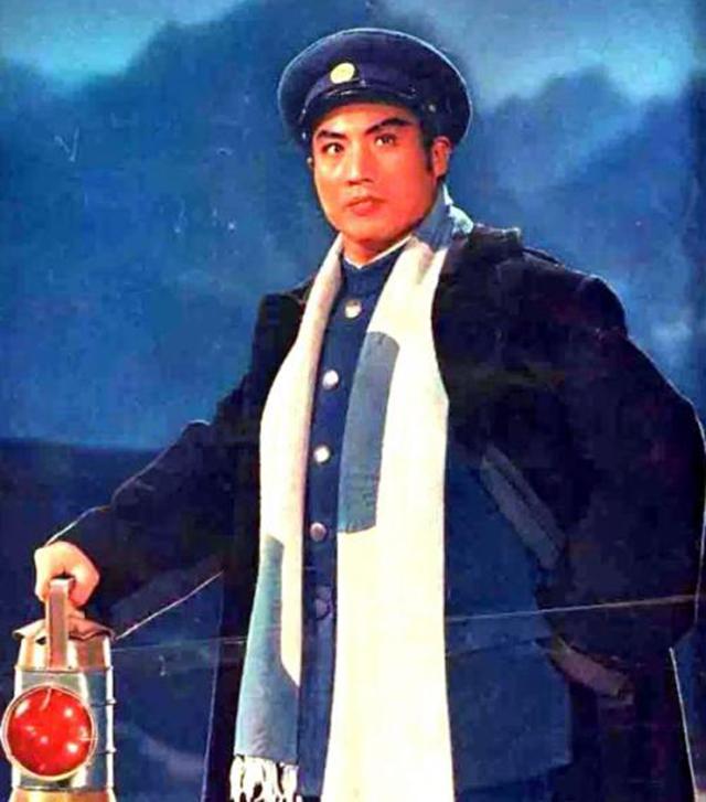 京剧红灯记李玉和,京剧红灯记李玉和剧照图片