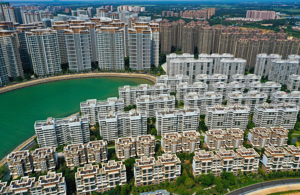 同一楼层东户和西户价格相差多少,同一层楼为何东户没人买