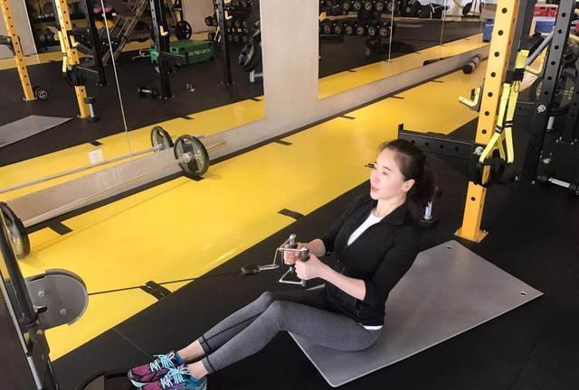 左小青许晴照片图文,40岁左小青近照曝光