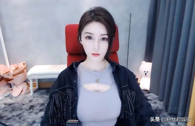 yy晓晓和c哥分手了吗,yy晓晓与神豪c哥最新消息