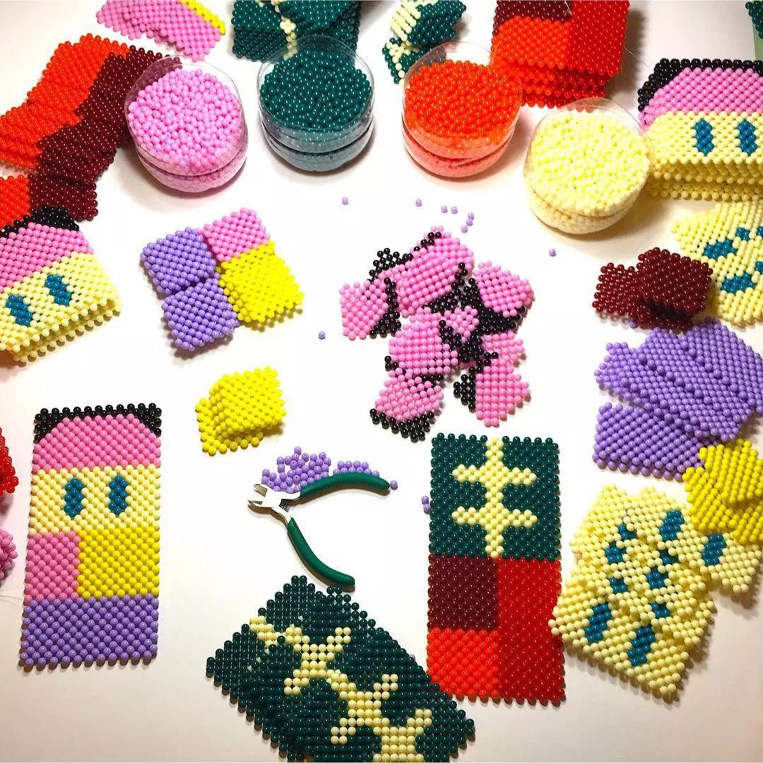 2020冬天流行什么包包款式,今年流行的串珠包