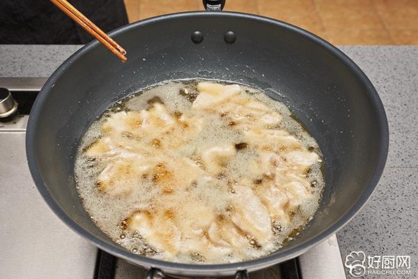 黄瓜绿色的为什么叫黄瓜搞笑视频,黄瓜是绿色的为什么叫黄瓜呢