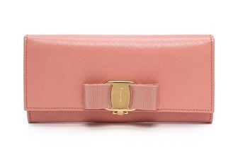 女生需要哪些基本款,女生必须要的几款包包