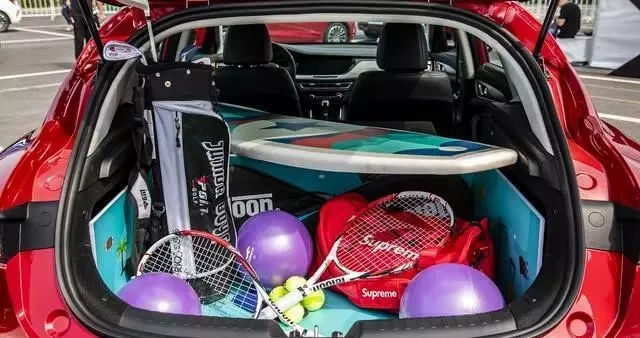 中国最美两厢车长安逸动xt,长安逸动xt15款自动挡