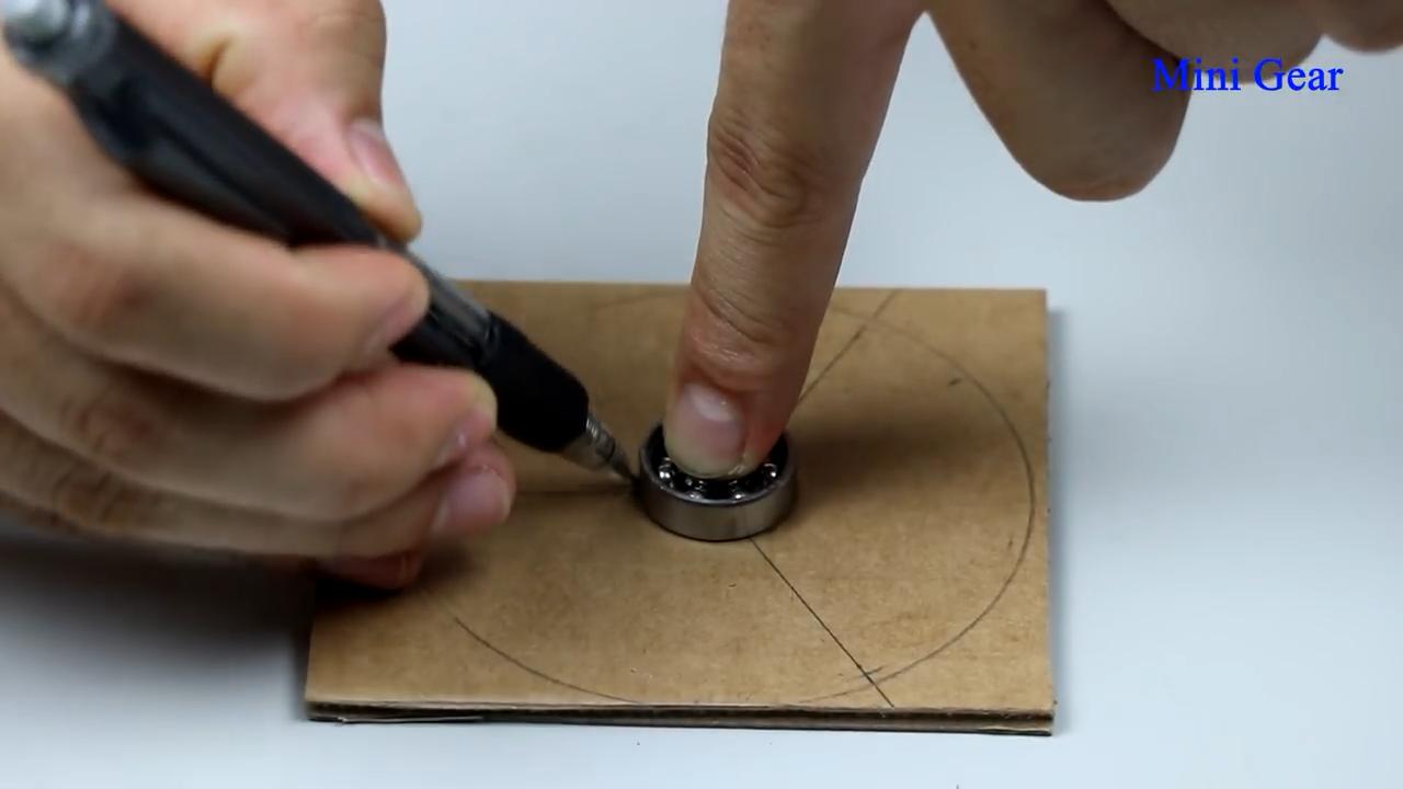 风火轮陀螺手工,如何制作指尖陀螺永动机