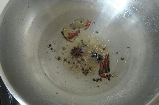 秋季羊骨头怎么煲汤才好吃,夏天羊骨头怎样做汤好喝