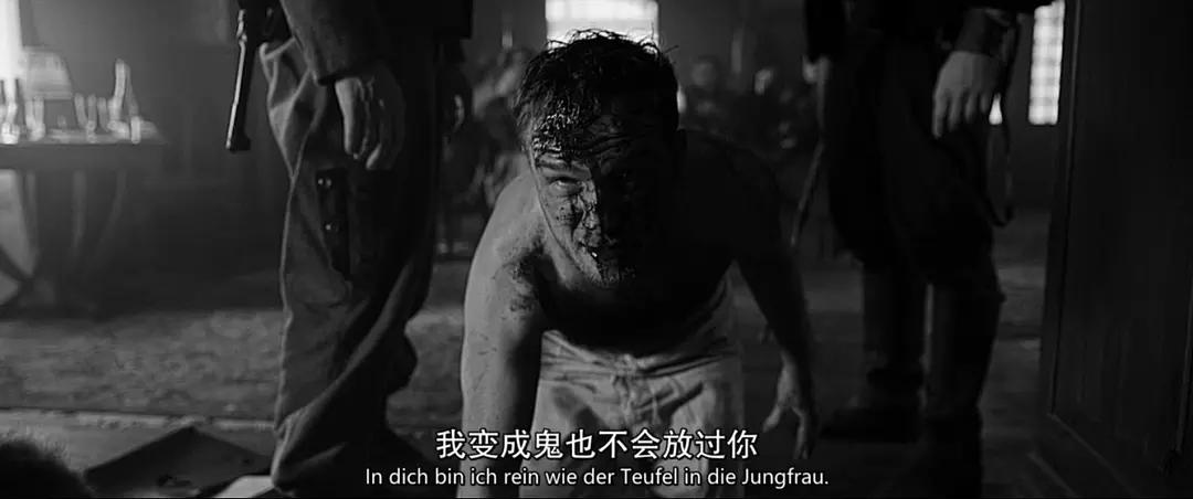 《冒牌上尉》：19岁少年逃兵的刽子手生涯，极权主义下的人性拷问