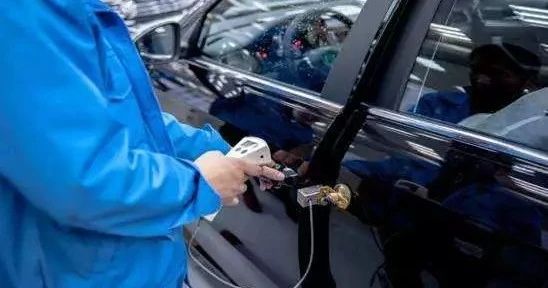 洗车店正确的洗车方法,洗车店免擦洗车步骤流程