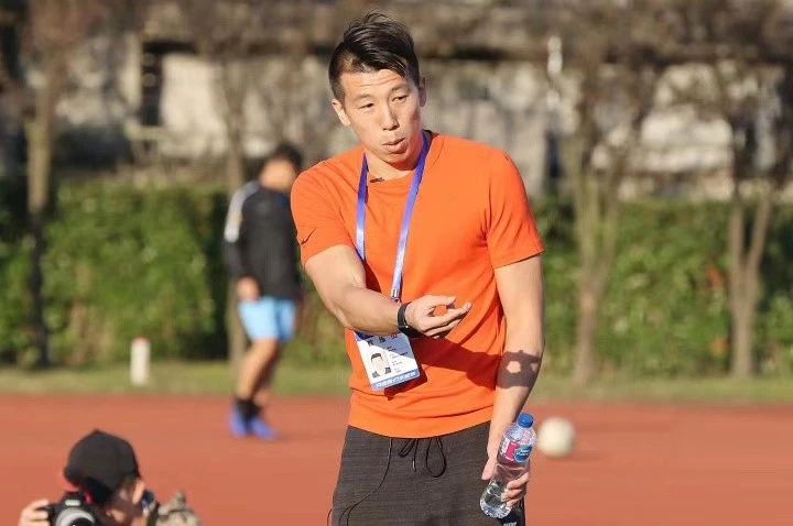 中甲南通支云代理教练吴伟超,吴伟超青训