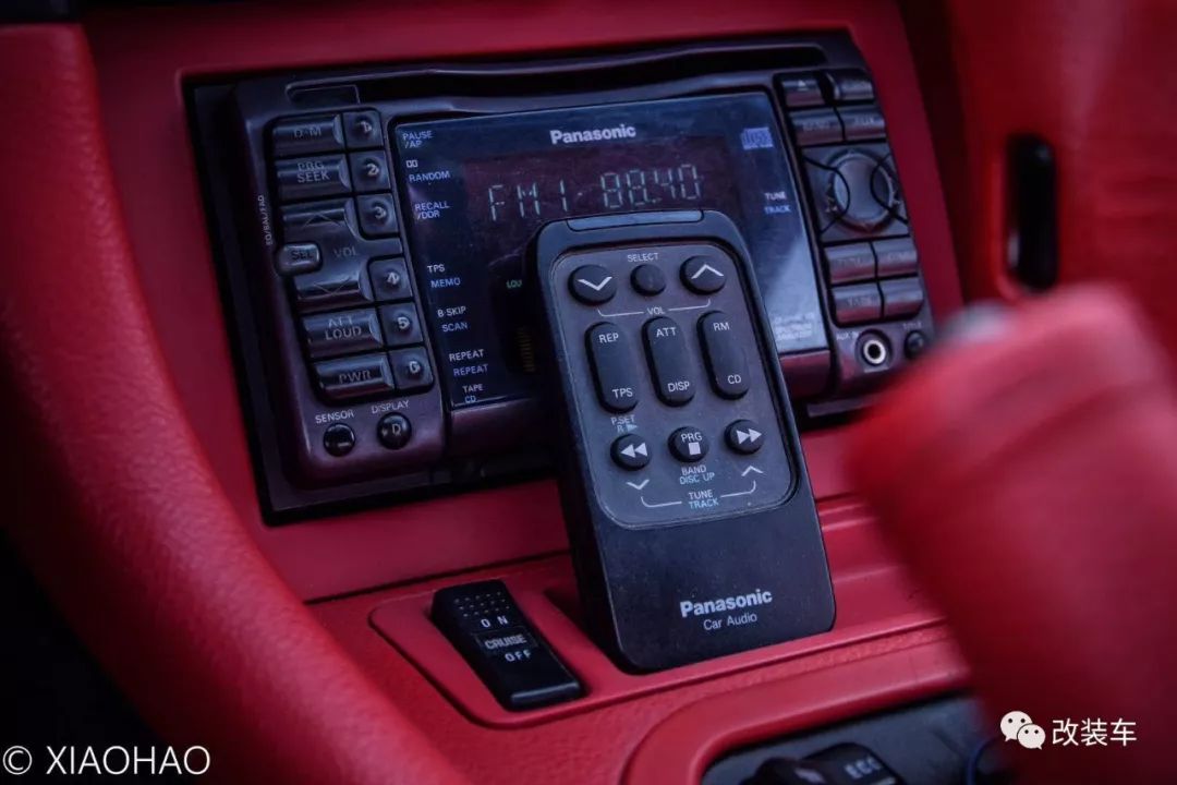 花二十几万买辆代步车,花20万去翻新一台20年的老车