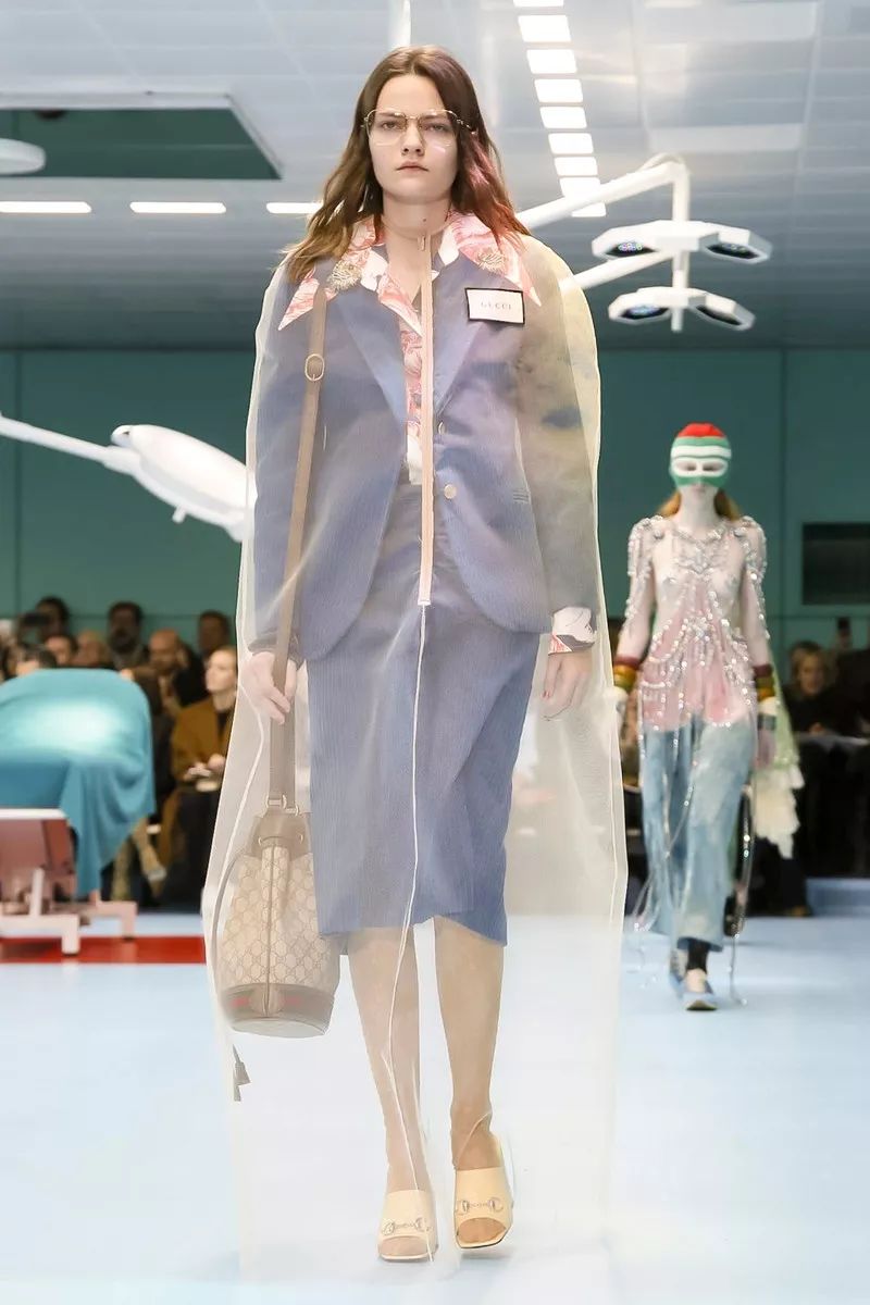 gucci设计理念是什么,gucci品牌标志性设计元素