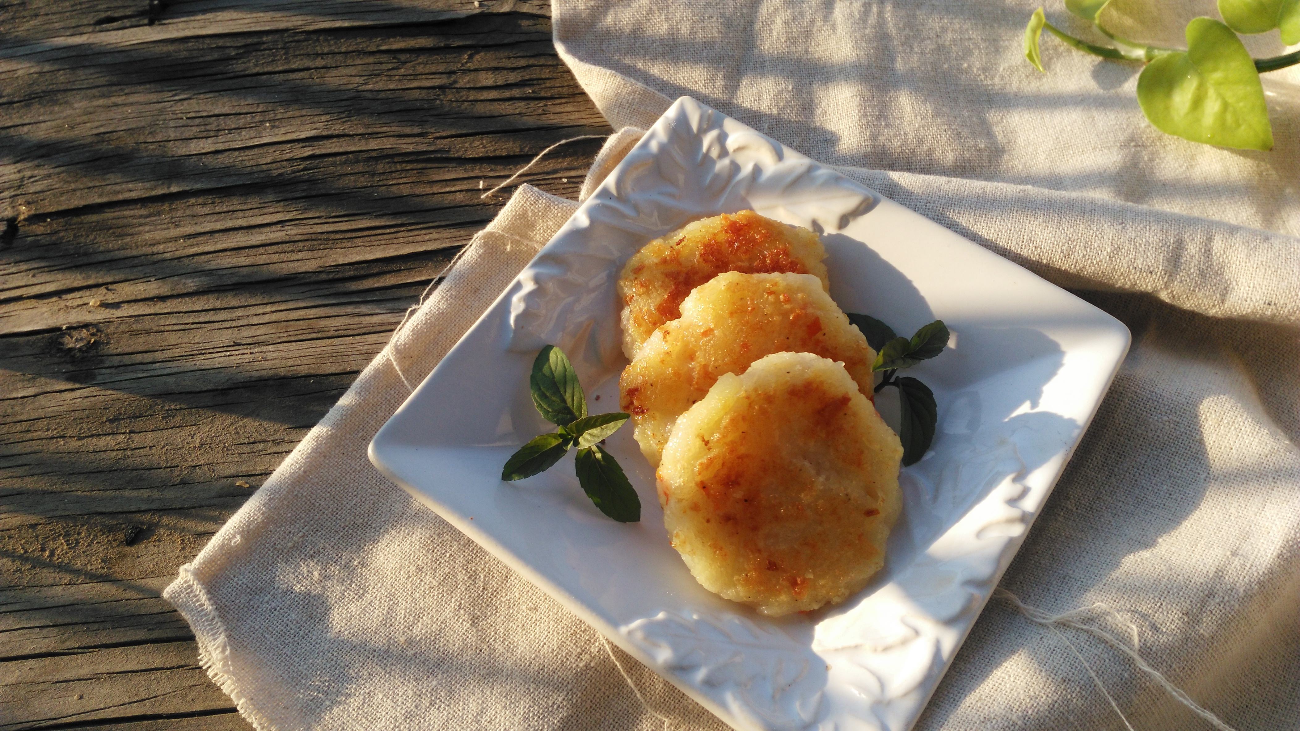 怎么做土豆饼吃,全家最爱的土豆饼怎么做