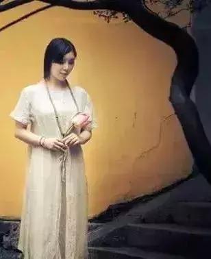 路边捡钱有讲究这种钱千万别碰,路边捡人民币有忌讳吗