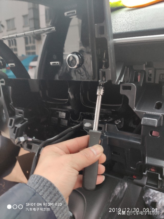 21款卡罗拉车如何安装高德导航,卡罗拉导航一体机自己怎样安装