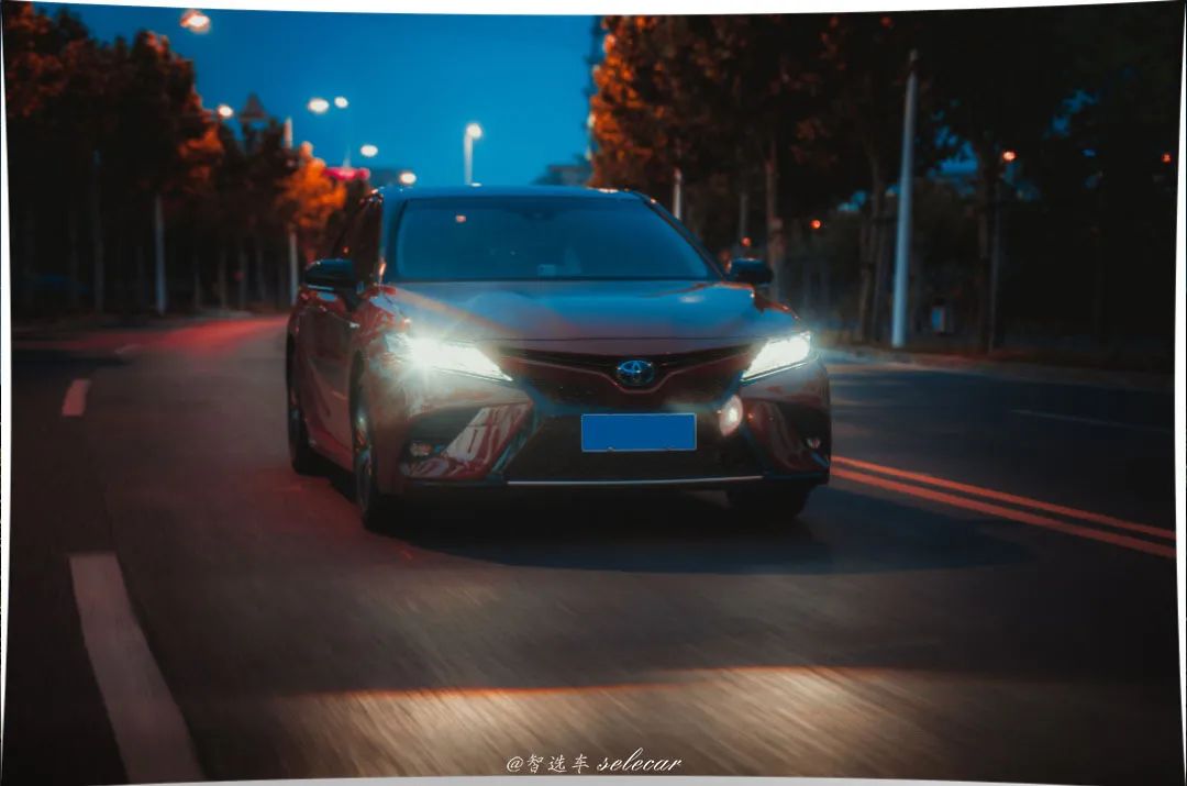 试乘试驾怎样可以吸引客户,试驾新一代凯美瑞双擎