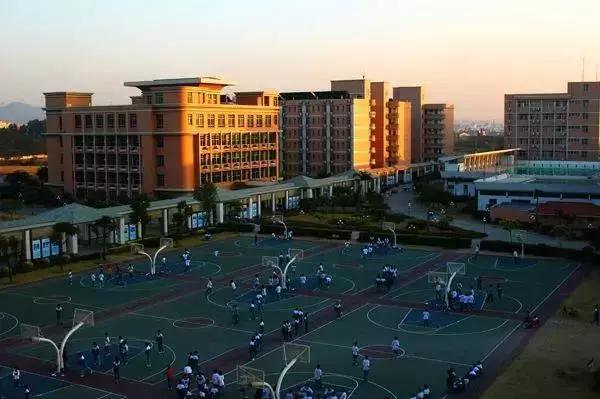 花20多万读民办本科值得吗,现在还值得上民办小学吗