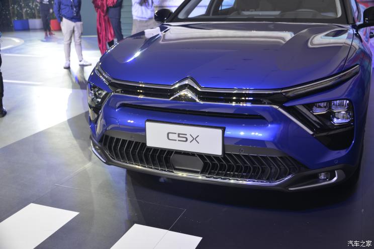 雪铁龙凡尔赛c5x最帅造型,新款雪铁龙凡尔赛c5x享不凡