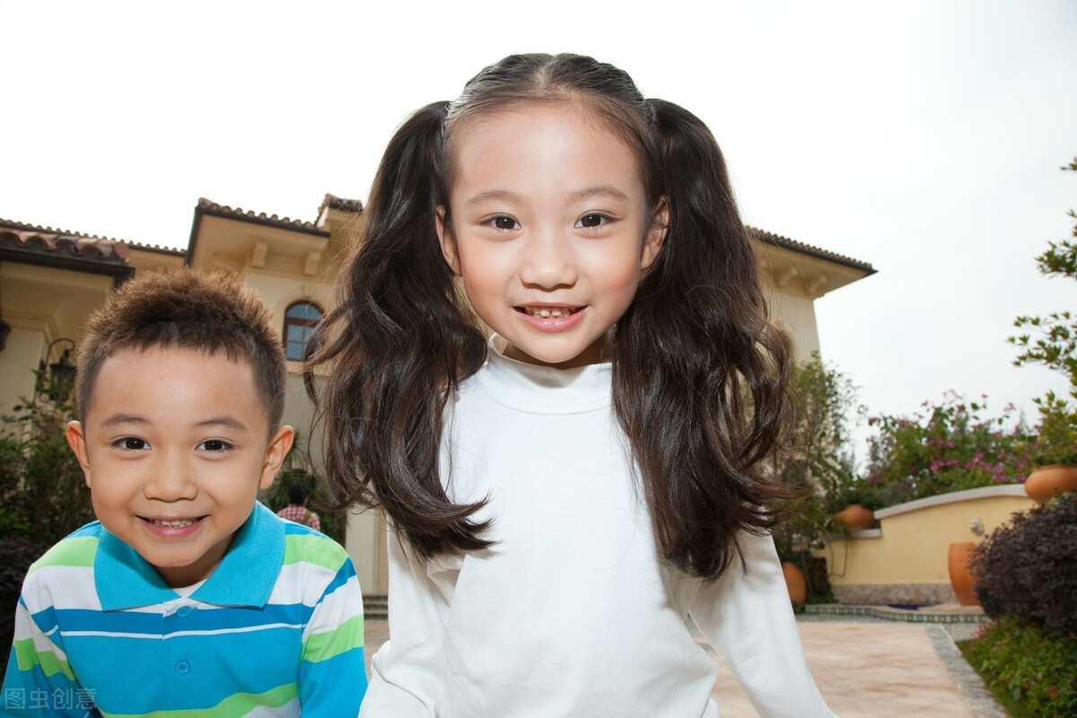 我翻了6千条评论，找了38个故事，为你呈现真实的中国姐弟关系