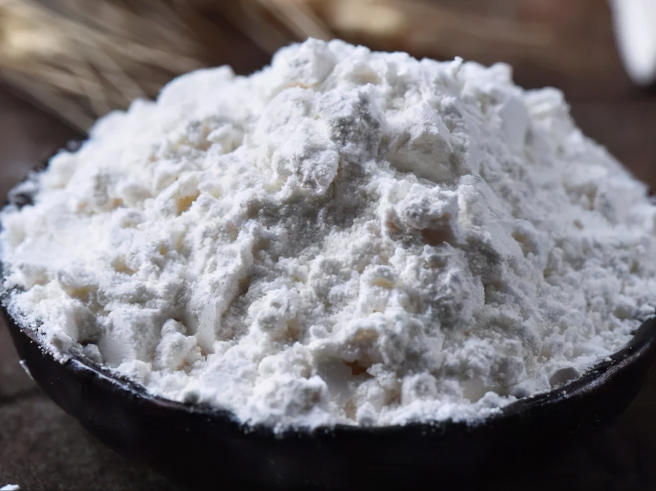 蒸馒头用高筋面粉还是低筋面粉,蒸馒头用高筋面粉还是低筋