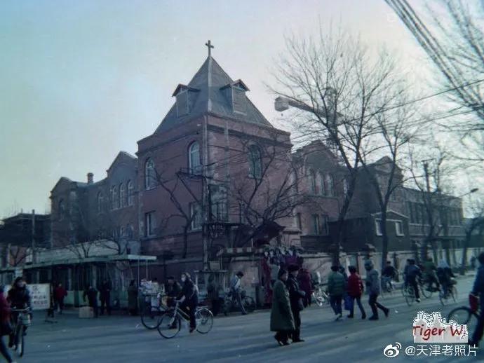 天津绝版老照片,不太老的天津老照片