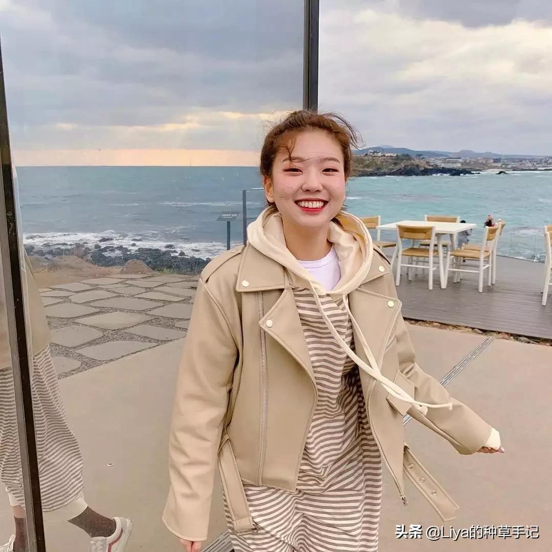 女童白色羊羔毛卫衣6-12岁潮款,大版的羊羔毛卫衣怎么搭配