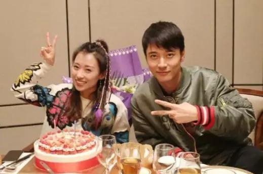 这是挖坑埋自己的纯洁男女关系吗？