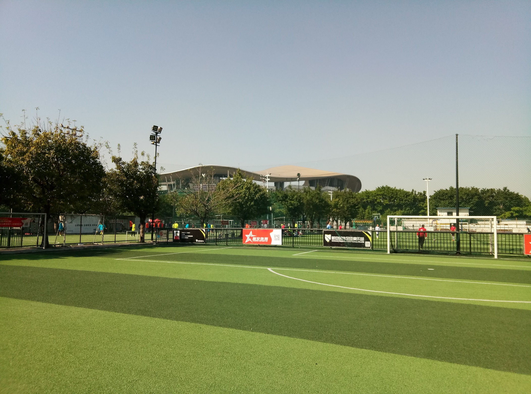 上港新援阿瑙视频,阿瑙头球破门上港