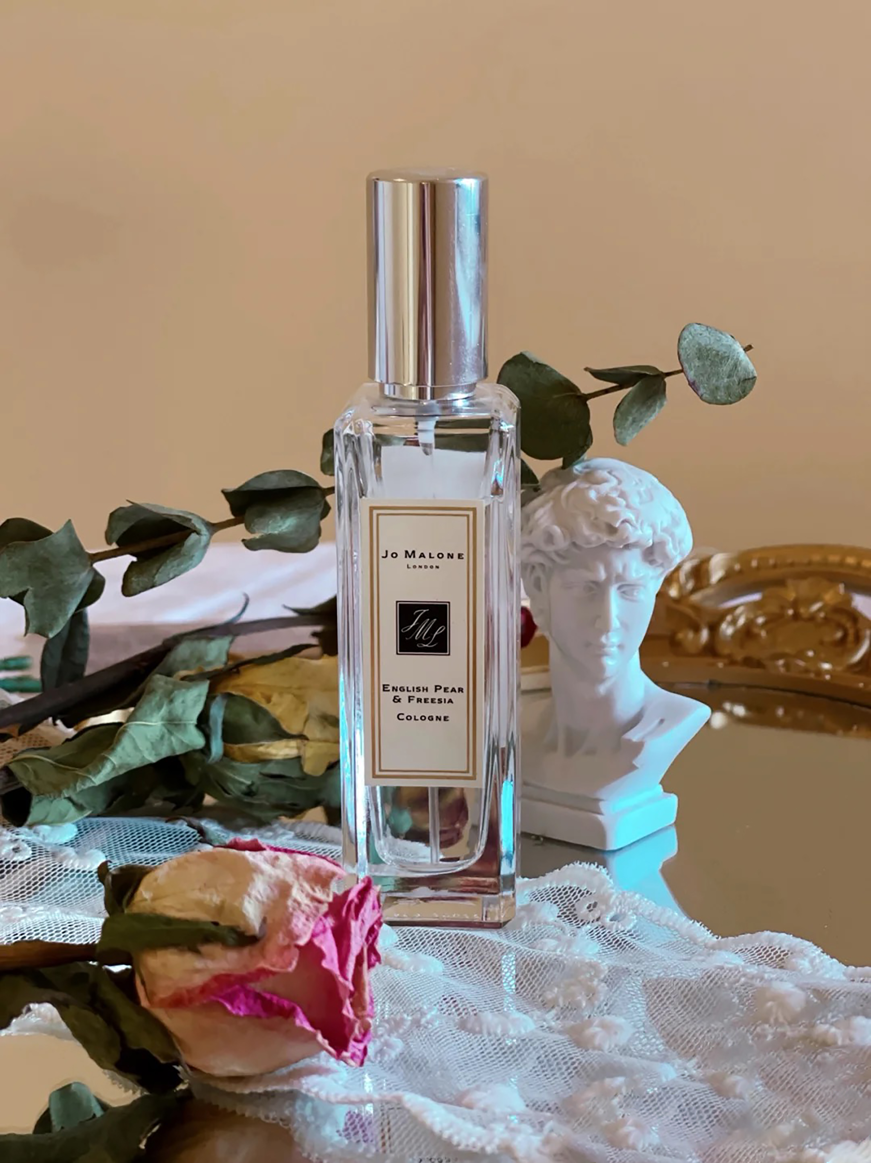 只有“轻熟纯欲”的味道，才能让直男念念不忘