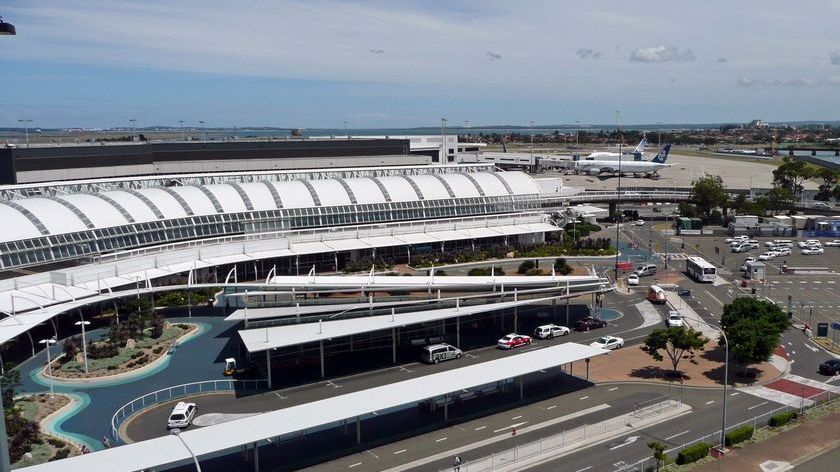 机场免税店购物出国流程,亚洲热门机场免税店攻略