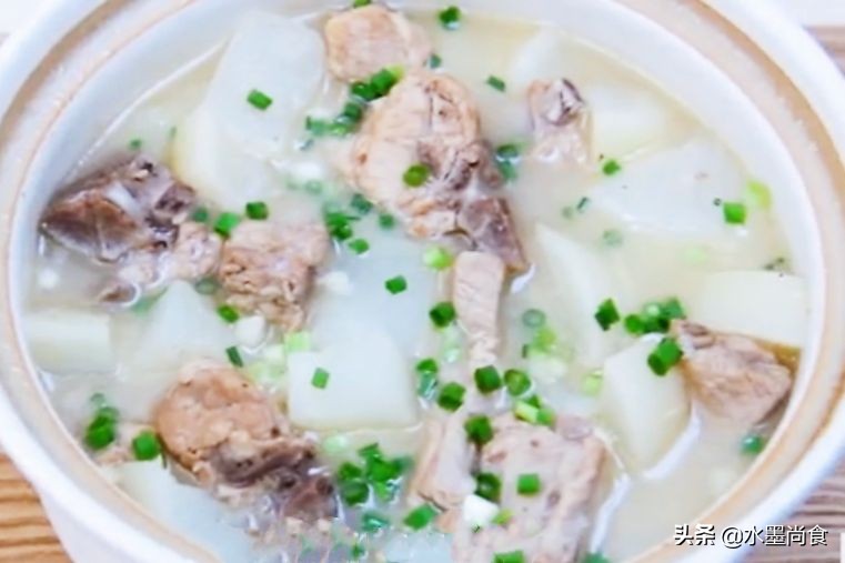 白萝卜怎样炖汤才能又甜又软,如何让白萝卜炖汤脆脆的