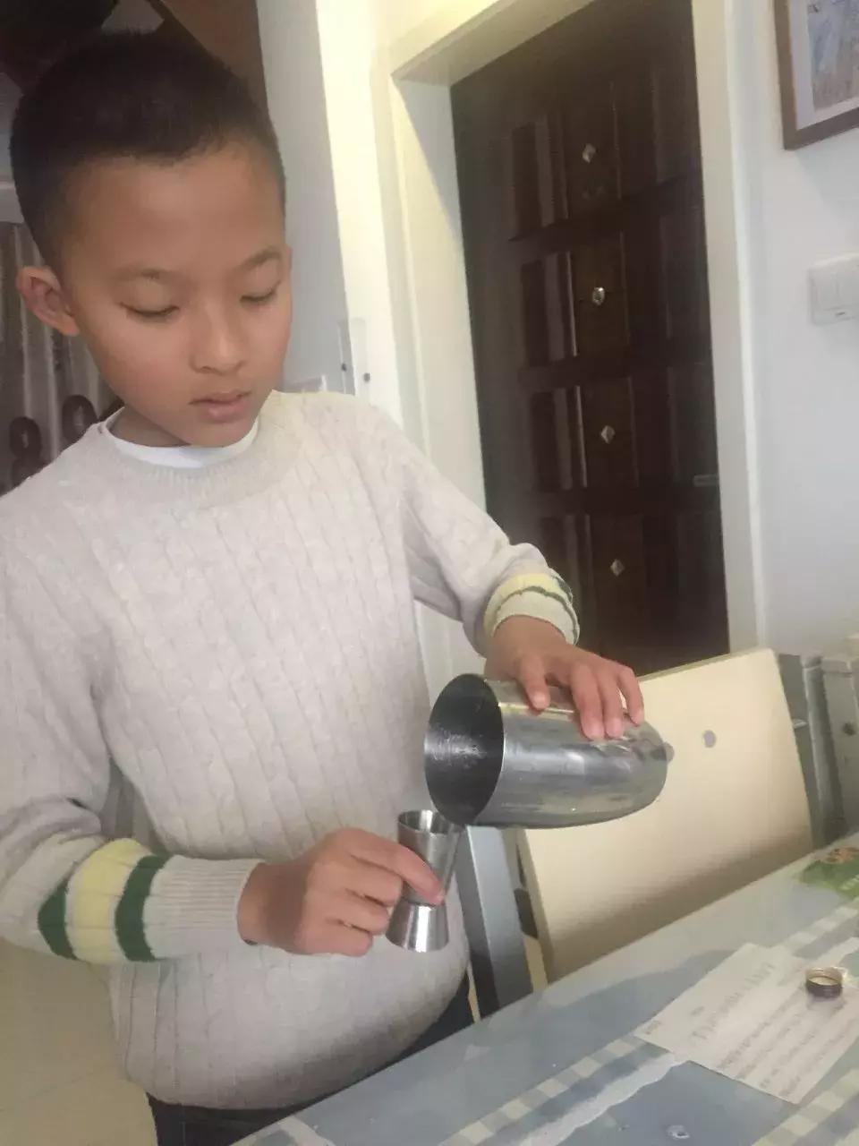 会画画！会做饭！会调酒！江阴这个四年级的小朋友不得了！「吃香喝辣」来作客