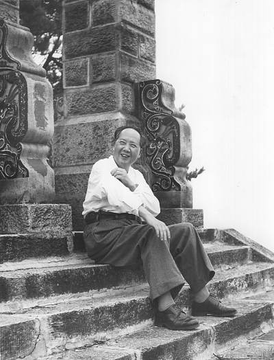 1945年重庆谈判,毛*东泽**停烟8小时,老蒋听闻:此人不可小视