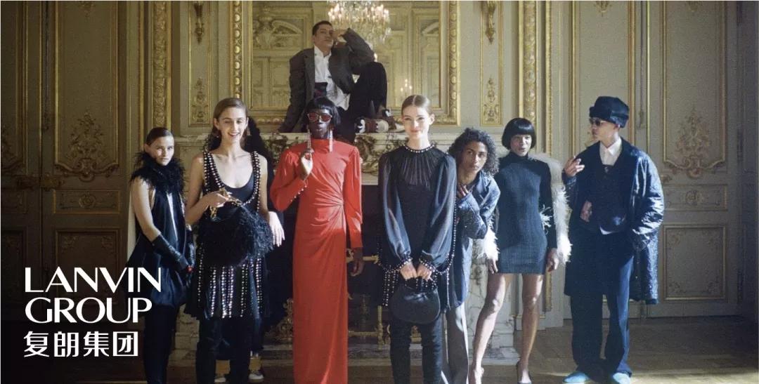 Forever21母公司估值达127亿美元；UR广晟旗舰店年销售额突破亿元