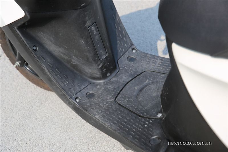 雅马哈和铃木的uu125踏板哪个好,125踏板雅马哈和豪爵怎么选