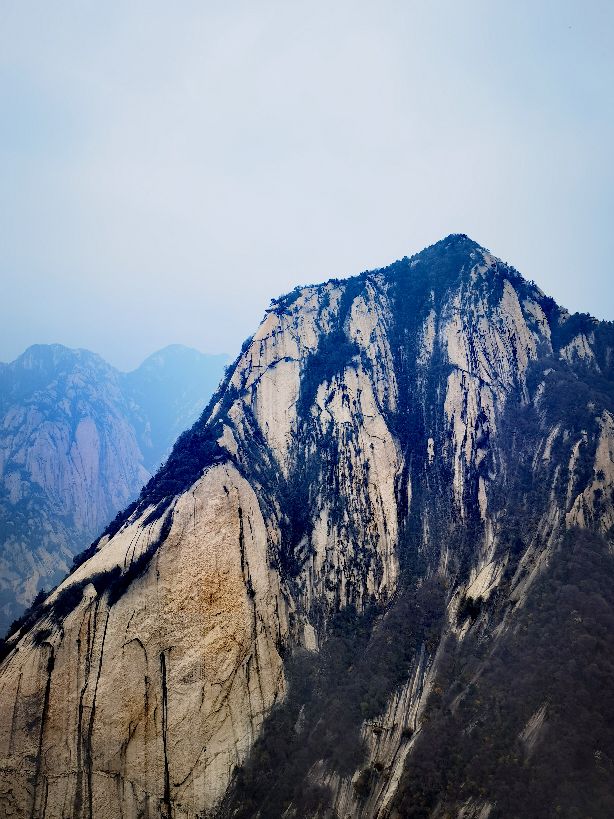 华山的五座峰分别可以干什么,华山一日游登山攻略图片简单