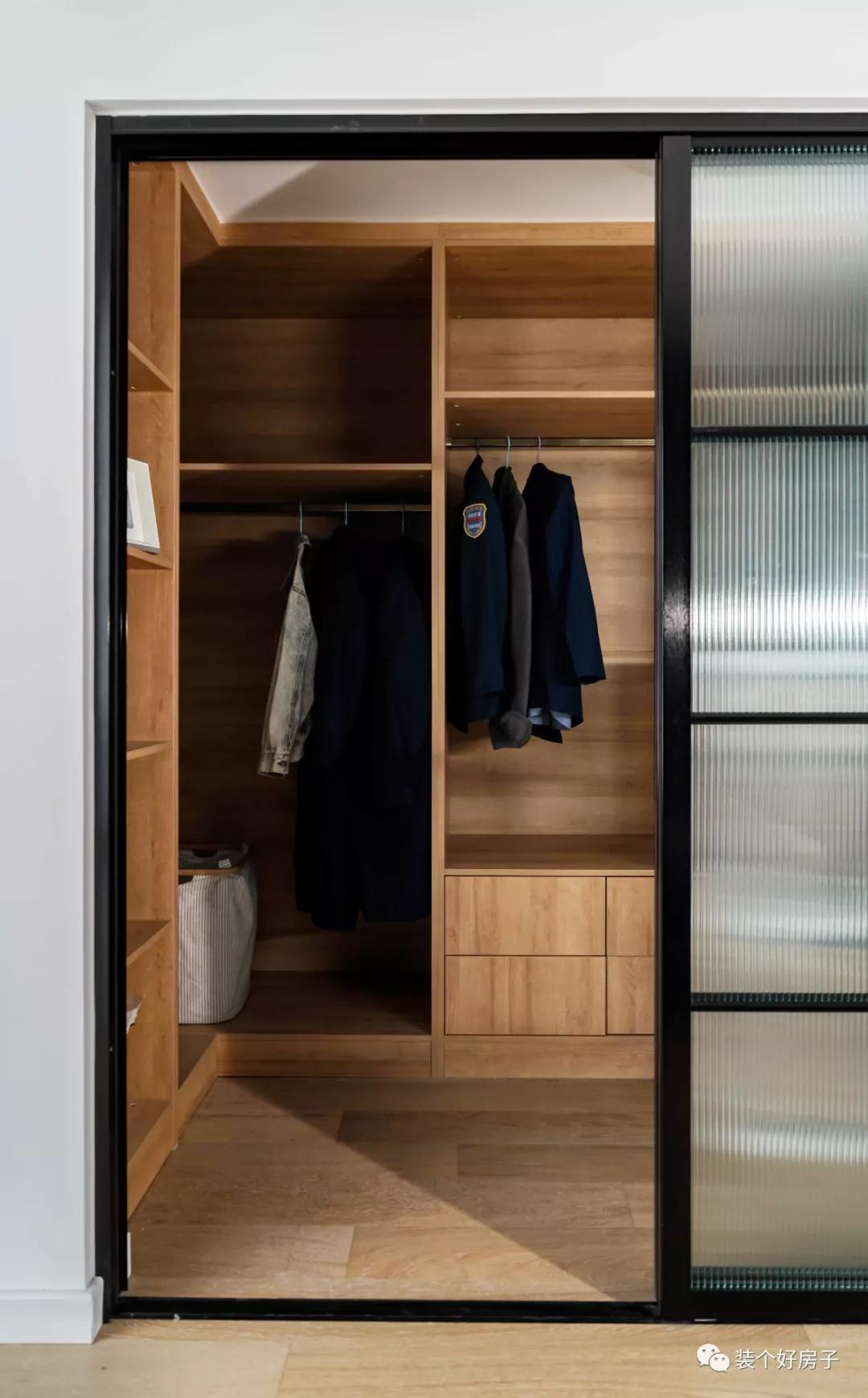 客餐厅吧台书柜一体隔断现代轻奢,客餐一体吧台怎么设计合理