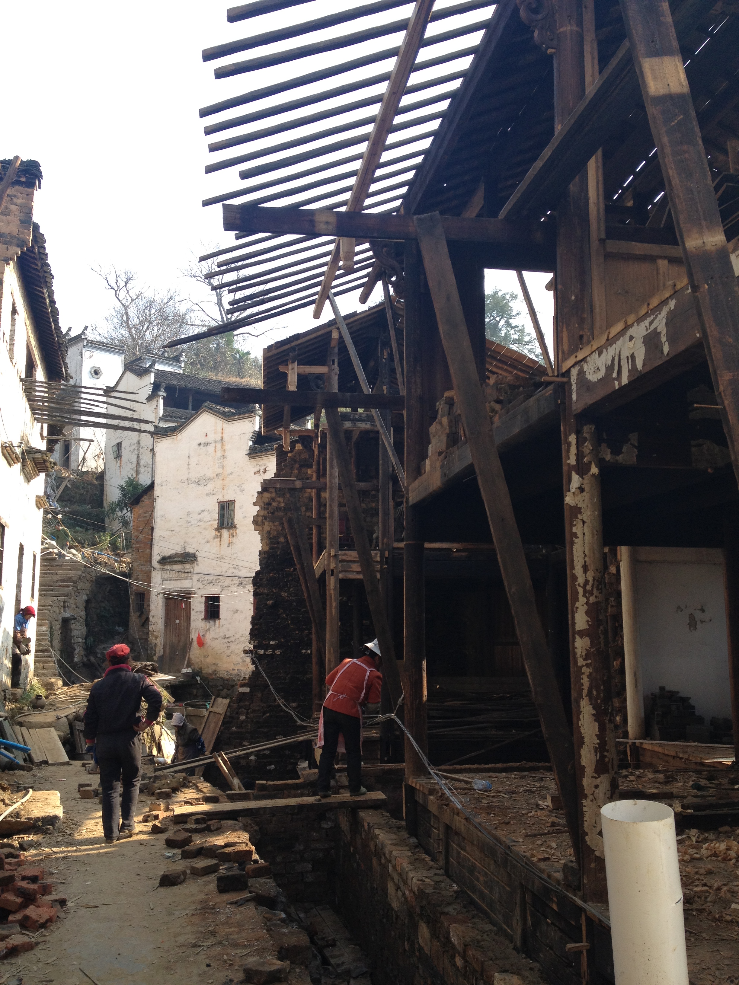 农村破旧老民居如何改造为特色民宿？可自住可出租，半年赚回房钱