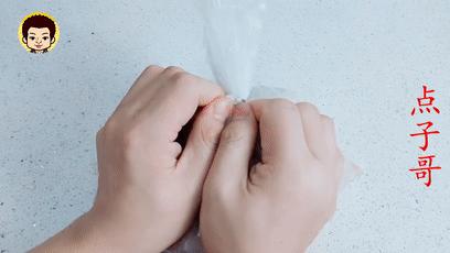 超市袋子的封口钉怎么正确打开,超市袋子封口钉怎么解