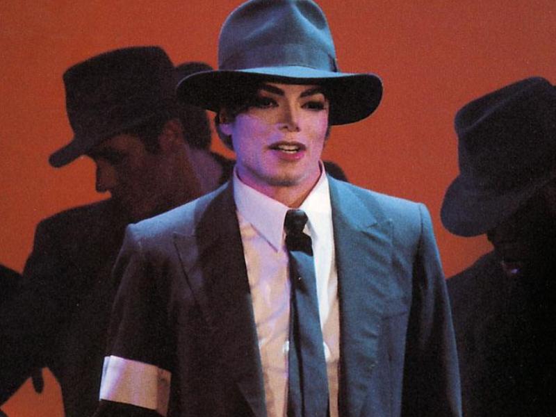 迈克尔杰克逊和张杰合作过吗,张杰和迈克尔杰克逊谁更厉害