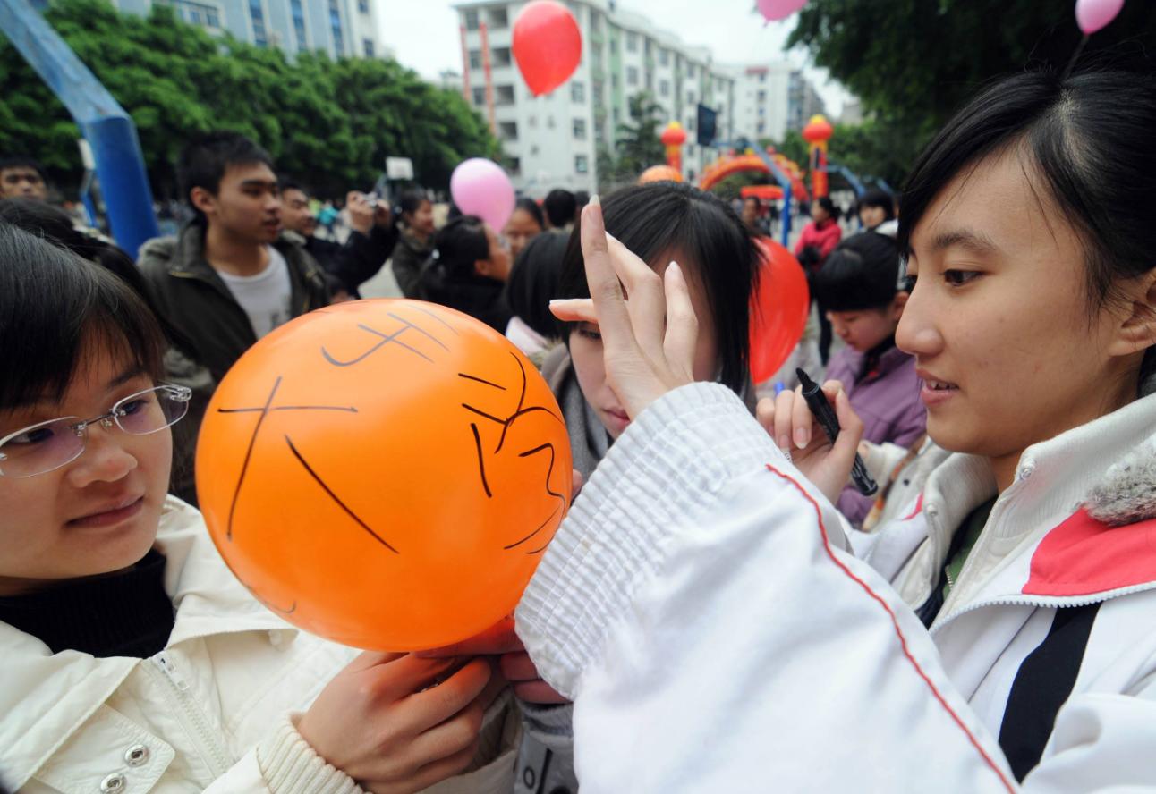 2022年高考372分想复读,高考考了265分有必要复读吗