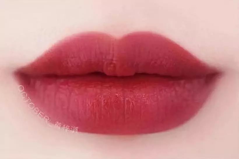 迪奥口红888和999哪个更适合素颜,这4款口红都巨显白显温柔