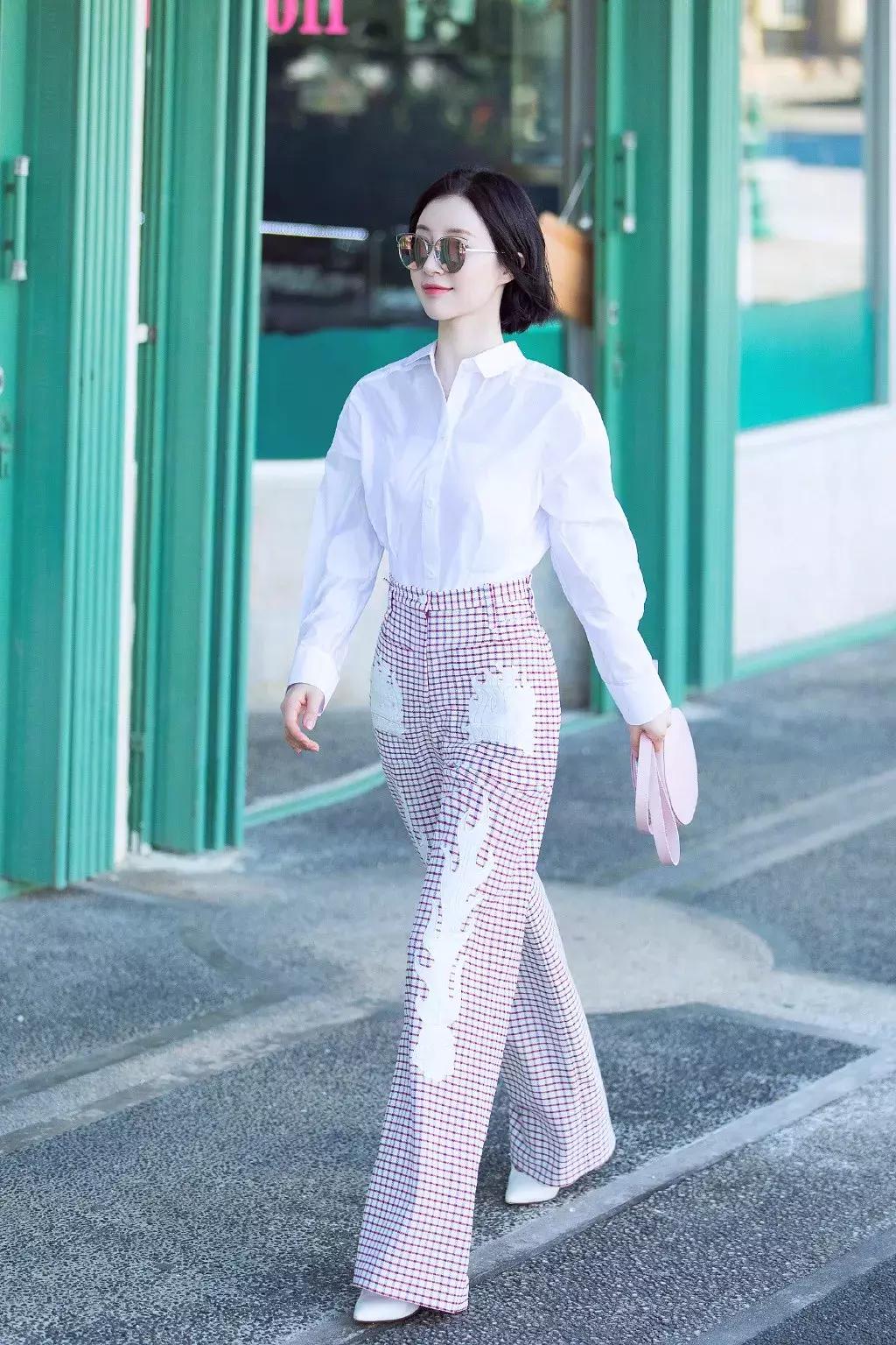 特别显高显腿长的拍照技巧,显腿长的拍照方法背影