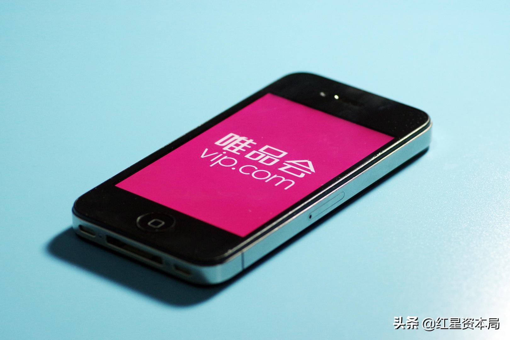 在《乘风破浪的姐姐》《三十而已》中频繁露脸的唯品会,净利增长89%市值却一夜蒸发200亿,为什么?