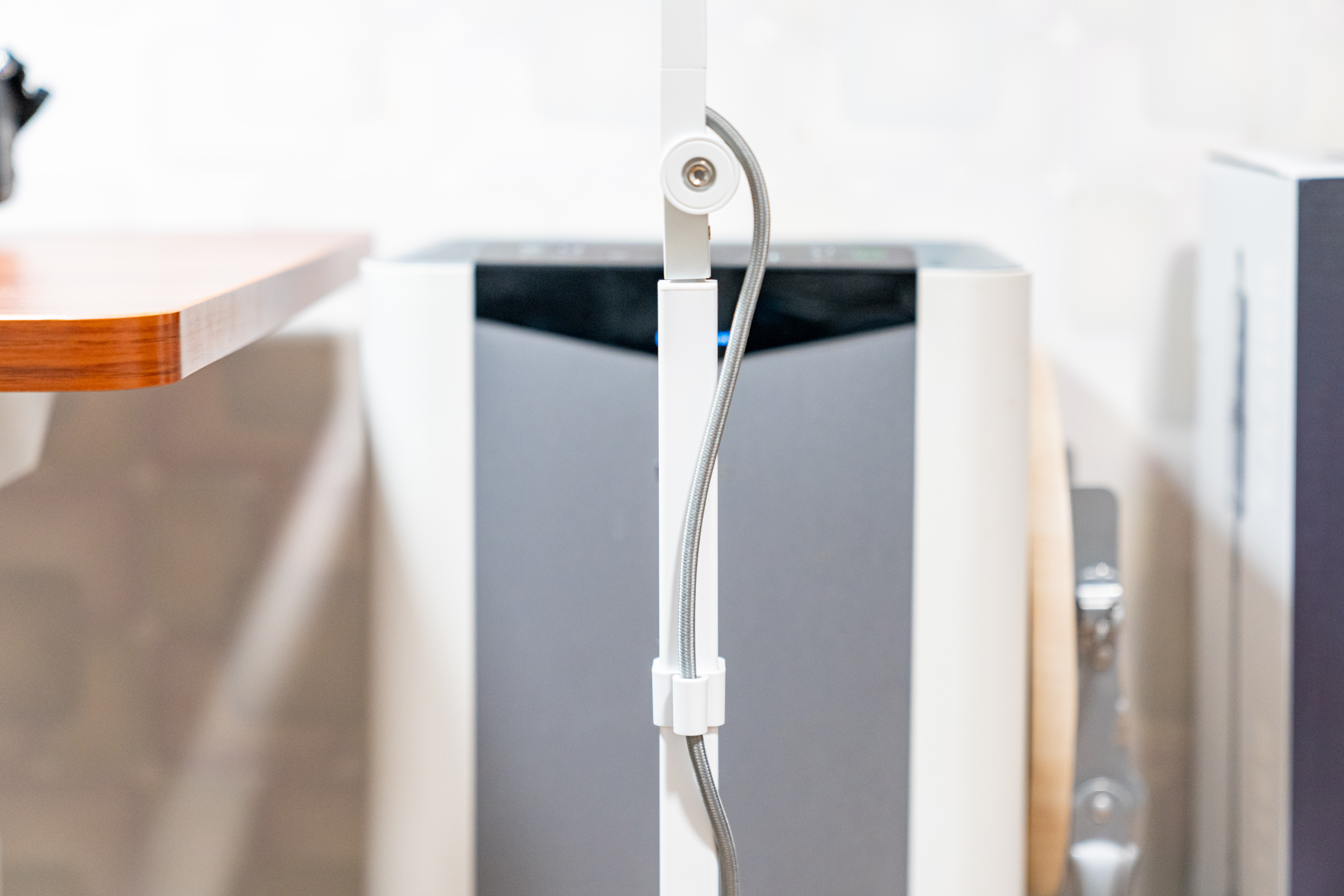 打造理想的居家办公环境:乐歌升降桌/台+明基灯具晒单