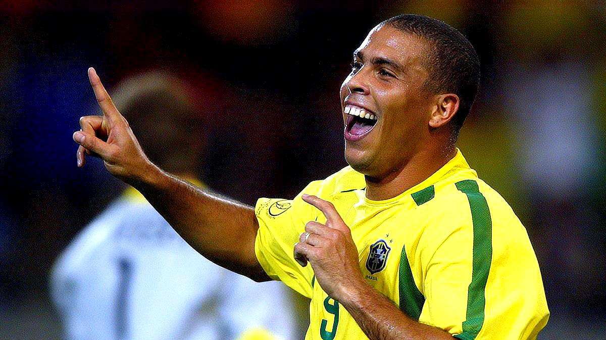 罗纳尔多钟摆式过人教学视频,罗纳尔多的经典绝技钟摆过人